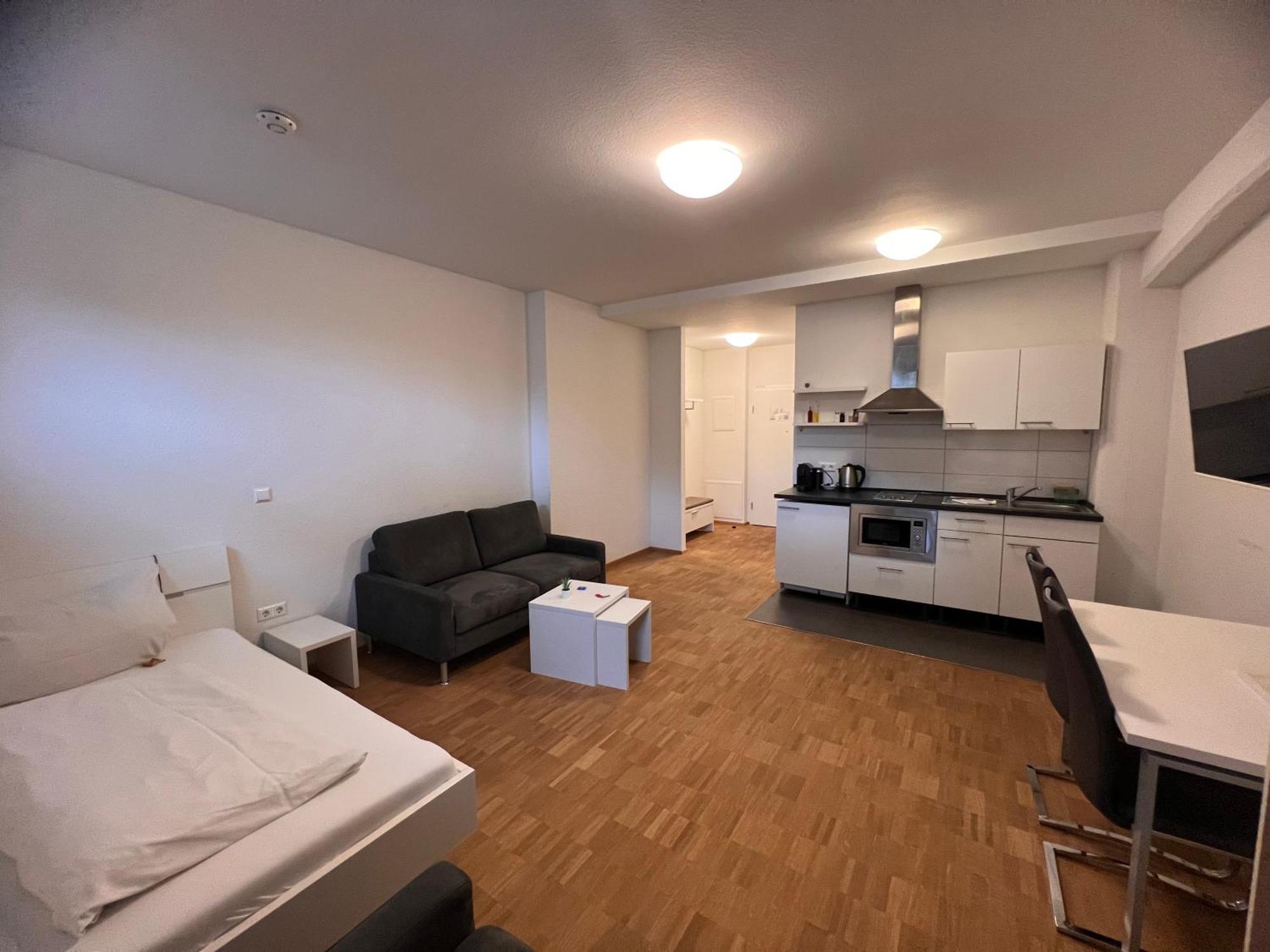 Апарт отель New Age Boardinghaus Хейльбронн Экстерьер фото