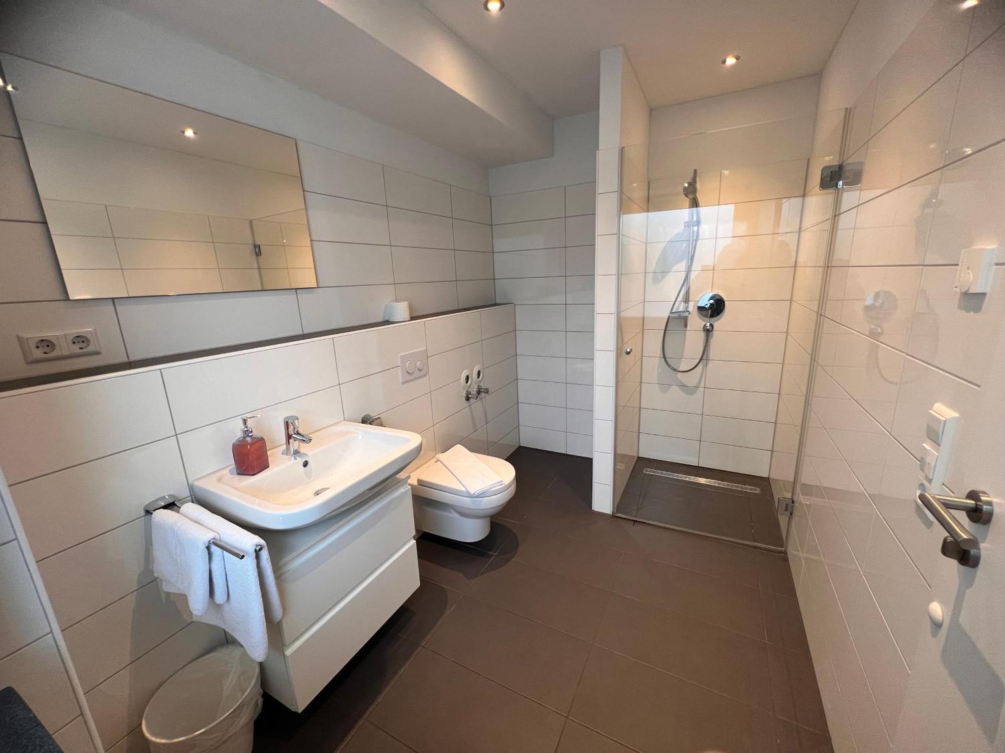 Апарт отель New Age Boardinghaus Хейльбронн Экстерьер фото